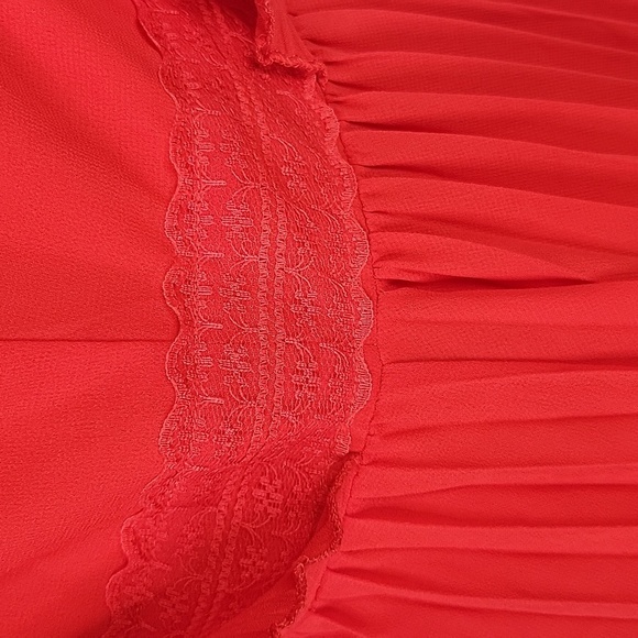 HIDDEN LABEL Red Ruffled, Lace, and Pleated Midi‎ Dress Small - Picture 6 of 12